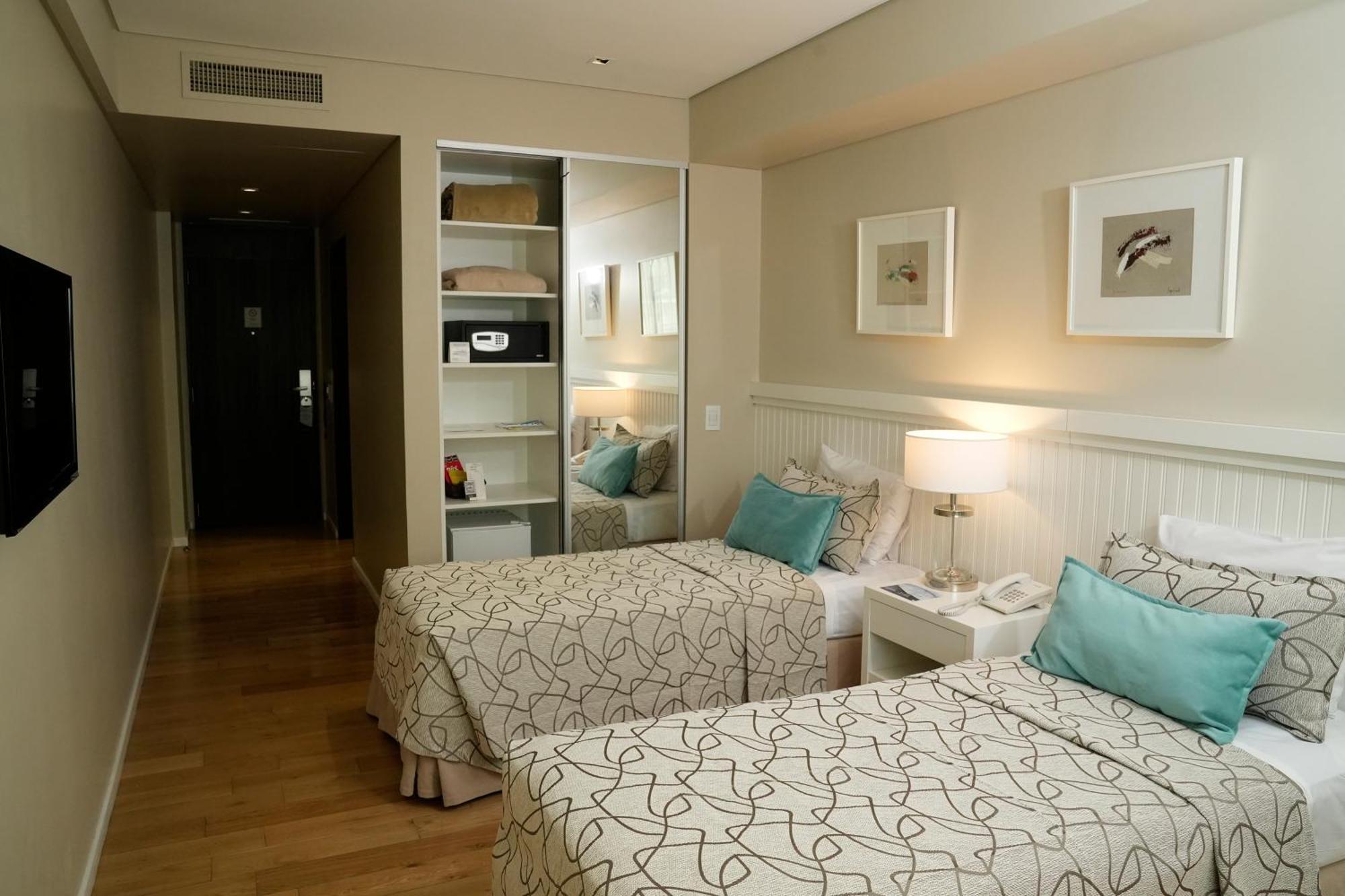 Hotel Metropolitano Supara บัวโนสไอเรส ภายนอก รูปภาพ